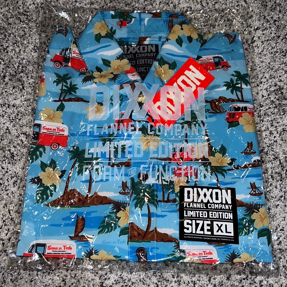 Dixxon Snap On hawaiin shirt